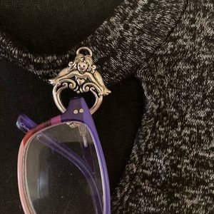 Eyeglasses holder. 1 inch x 1 1/2
